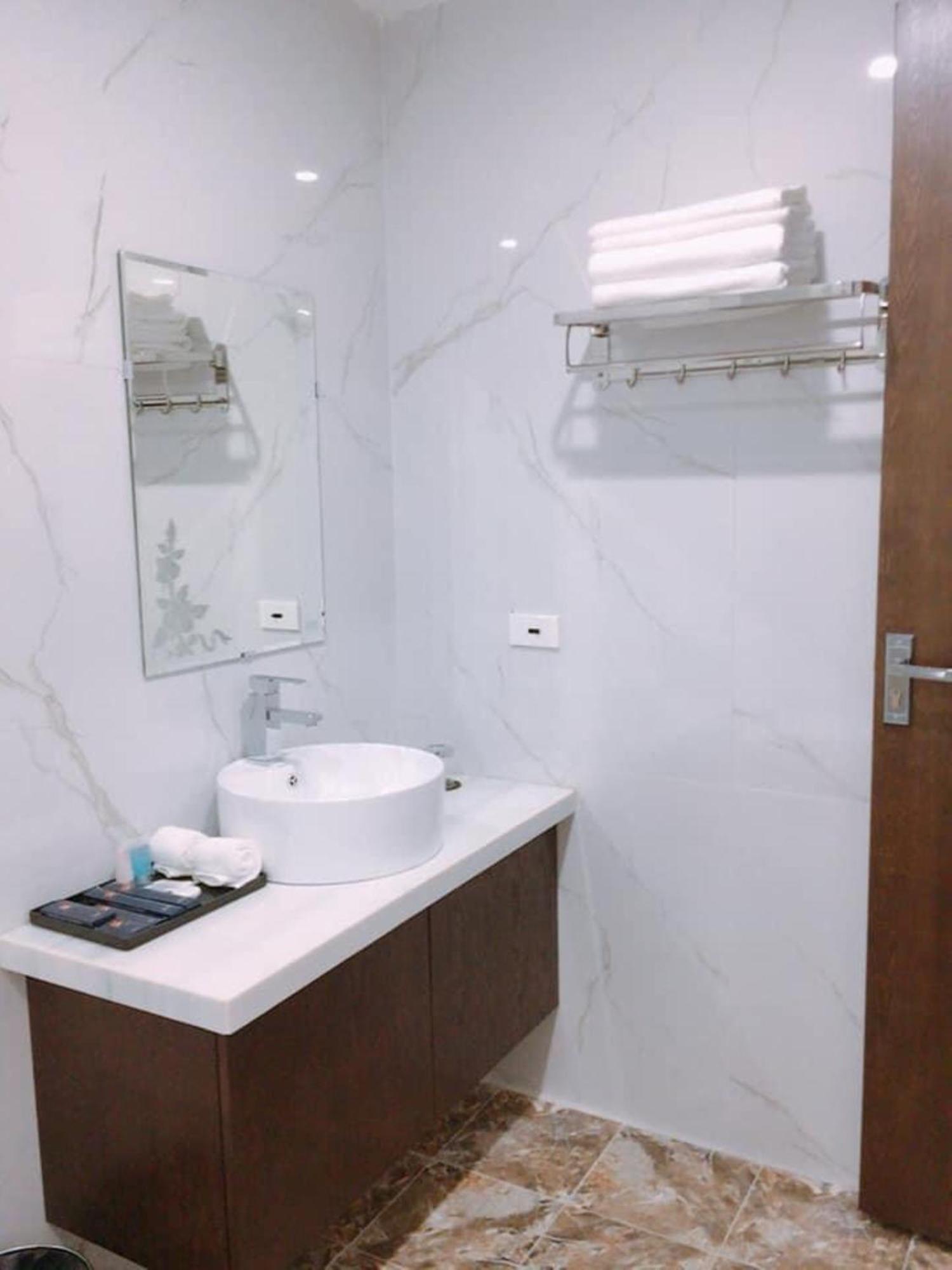 Nice Dream Hotel Vinh Yen Zewnętrze zdjęcie